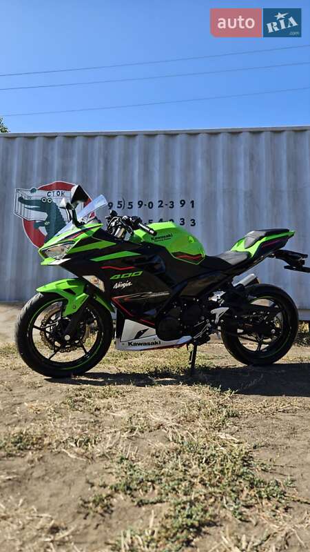 Kawasaki Ninja 400 2021