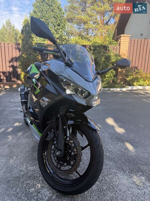 Спортбайк Kawasaki Ninja 400 2019 в Киеве фото 3 Спортбайк Kawasaki Ninja 400 2019 в Киеве
