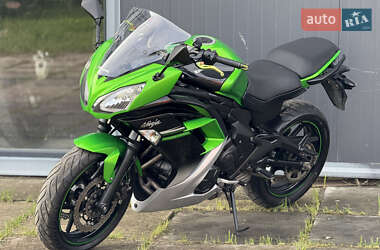 Спортбайк Kawasaki Ninja 400 2016 в 