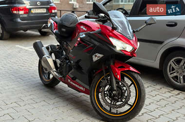 Мотоцикл Спорт-туризм Kawasaki Ninja 400 2019 в 