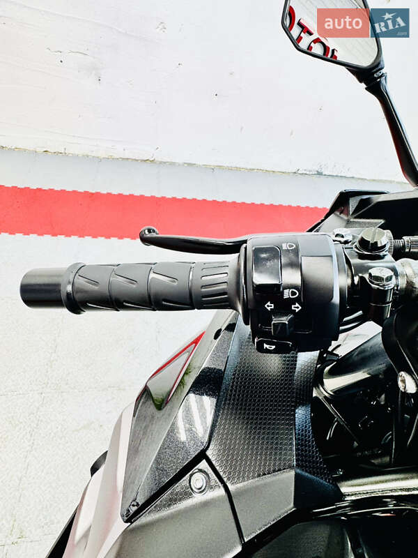 Спортбайк Kawasaki Ninja 400 2019 в Одессе