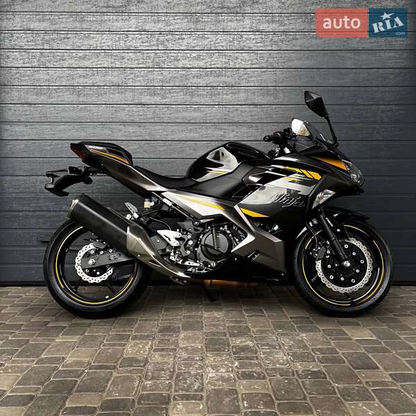 Мотоцикл Без обтекателей (Naked bike) Kawasaki Ninja 400 2022 в Белой Церкви фото 2 Мотоцикл Без обтекателей (Naked bike) Kawasaki Ninja 400 2022 в Белой Церкви