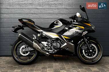 Мотоцикл Без обтекателей (Naked bike) Kawasaki Ninja 400 2022 в  фото 2 Мотоцикл Без обтекателей (Naked bike) Kawasaki Ninja 400 2022 в