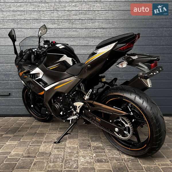 Мотоцикл Без обтекателей (Naked bike) Kawasaki Ninja 400 2022 в Белой Церкви фото 7 Мотоцикл Без обтекателей (Naked bike) Kawasaki Ninja 400 2022 в Белой Церкви