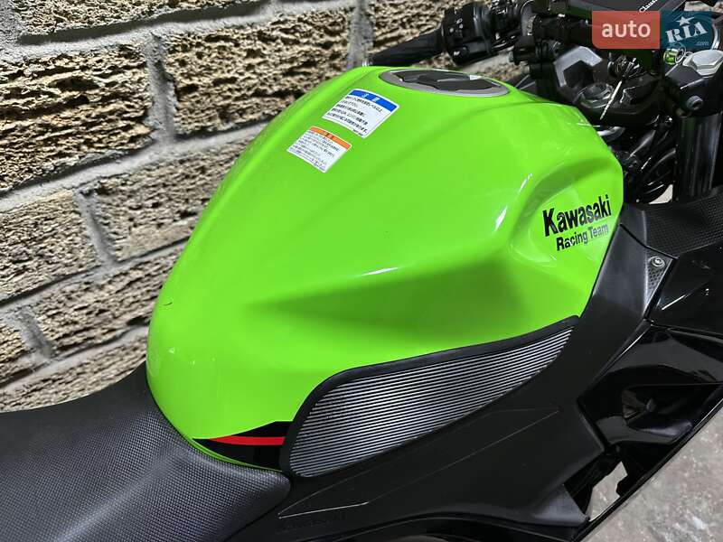 Спортбайк Kawasaki Ninja 400 2022 в Одесі фото 10 Спортбайк Kawasaki Ninja 400 2022 в Одесі