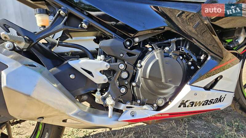 Спортбайк Kawasaki Ninja 400 2021 в Первомайську