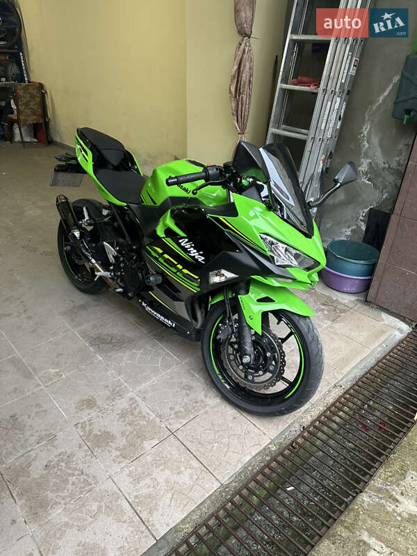 Мотоцикл Спорт-туризм Kawasaki Ninja 400 2020 в Івано-Франківську
