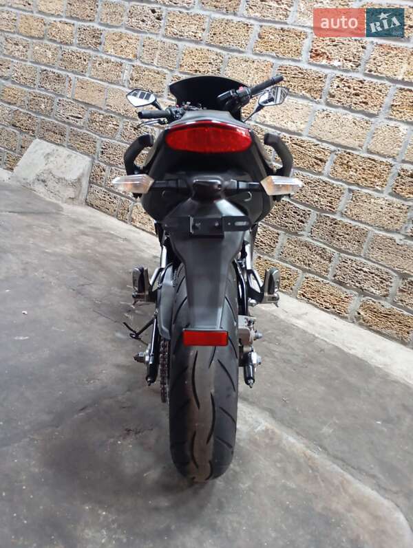 Спортбайк Kawasaki Ninja 400 2010 в Одесі