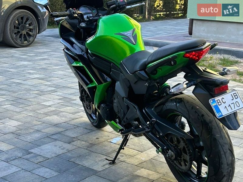 Мотоцикл Спорт-туризм Kawasaki Ninja 400 2015 в Львове