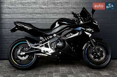 Мотоцикл Без обтекателей (Naked bike) Kawasaki Ninja 400R 2011 в 