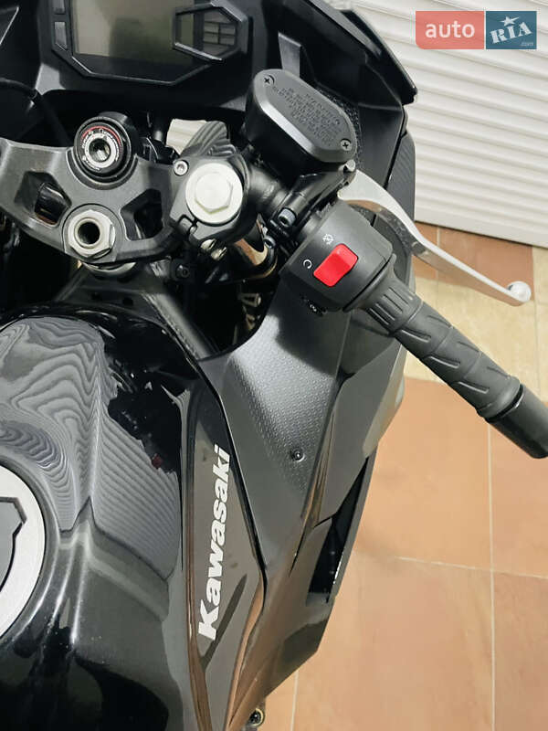 Спортбайк Kawasaki Ninja 500 2024 в Києві