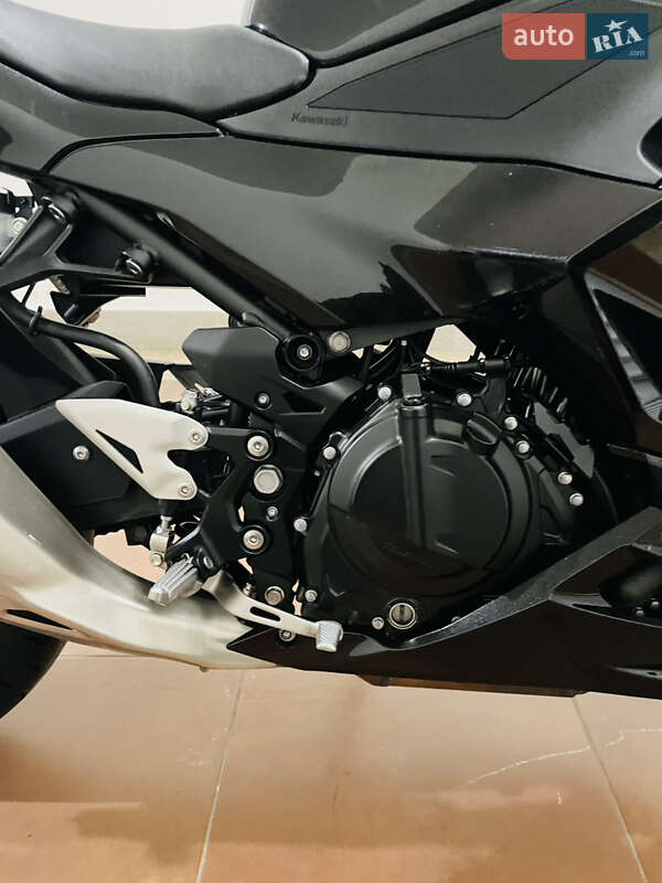 Спортбайк Kawasaki Ninja 500 2024 в Києві