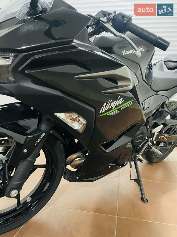 Спортбайк Kawasaki Ninja 500 2024 в Києві