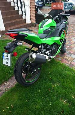 Мотоцикл Спорт-туризм Kawasaki Ninja 500 2024 в 