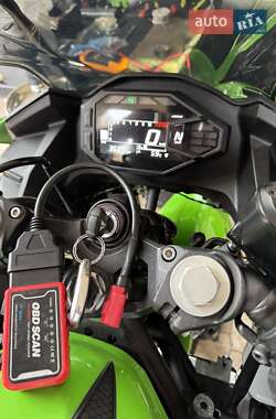 Мотоцикл Спорт-туризм Kawasaki Ninja 500 2024 в 