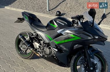 Спортбайк Kawasaki Ninja 500 2024 в Киеве
