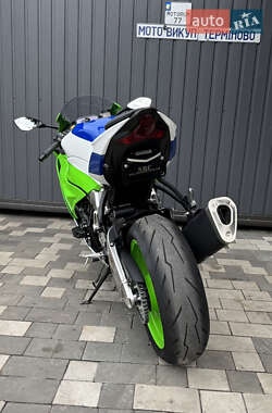 Спортбайк Kawasaki Ninja 600 ZX-6R 2024 в 