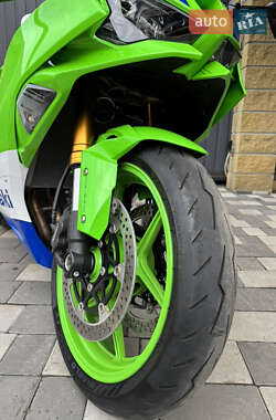 Спортбайк Kawasaki Ninja 600 ZX-6R 2024 в 