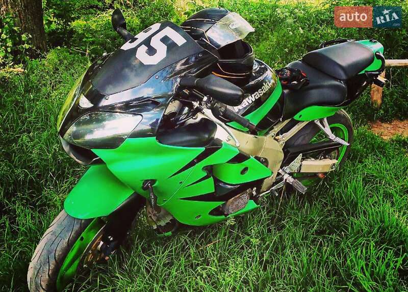 Спортбайк Kawasaki Ninja 636 ZX-6R 2002 в Звенигородці