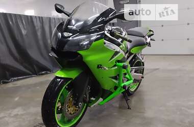 Спортбайк Kawasaki Ninja 636 ZX-6R 2002 в Пустомитах