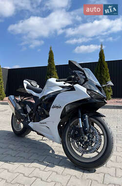 Спортбайк Kawasaki Ninja 636 ZX-6R 2023 в 