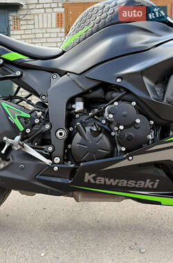 Спортбайк Kawasaki Ninja 636 ZX-6R 2025 в 