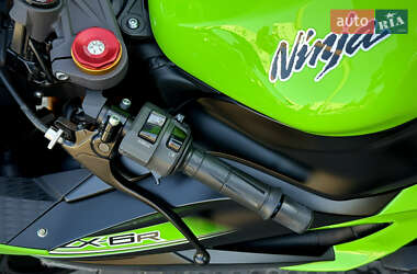 Спортбайк Kawasaki Ninja 636 ZX-6R 2013 в 