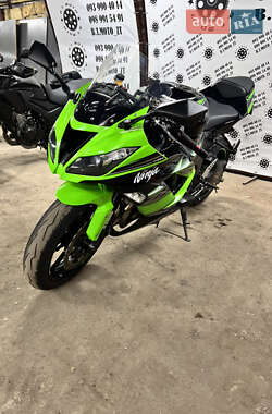 Спортбайк Kawasaki Ninja 636 ZX-6R 2015 в 