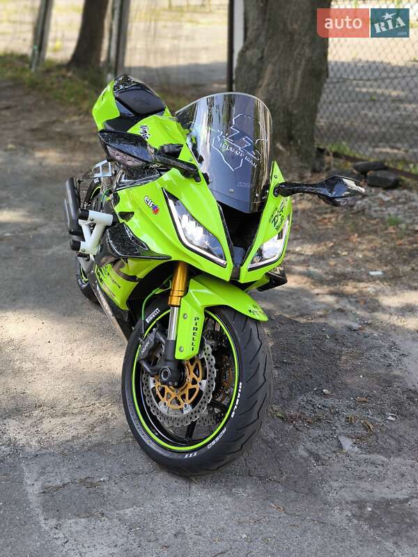Спортбайк Kawasaki Ninja 636 ZX-6R 2015 в Киеве