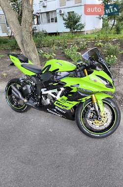 Спортбайк Kawasaki Ninja 636 ZX-6R 2015 в Києві