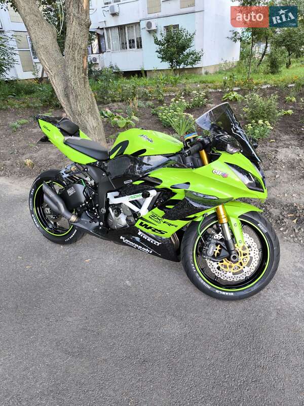 Спортбайк Kawasaki Ninja 636 ZX-6R 2015 в Киеве