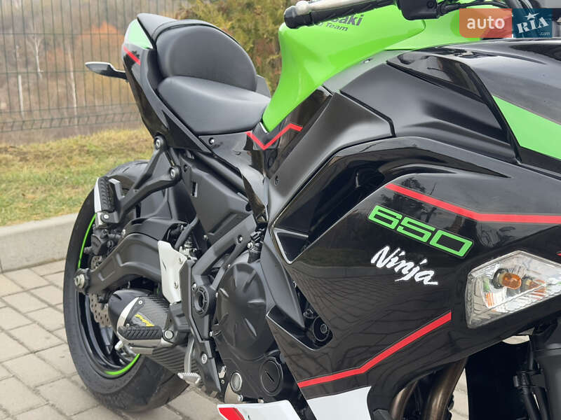 Мотоцикл Спорт-туризм Kawasaki Ninja 650 2022 в Ровно