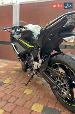 Мотоцикл Спорт-туризм Kawasaki Ninja 650 2021 в 