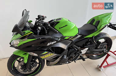Спортбайк Kawasaki Ninja 650 2019 в 
