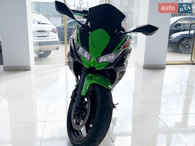 Мотоцикл Спорт-туризм Kawasaki Ninja 650 2022 в Николаеве