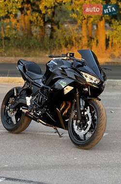 Спортбайк Kawasaki Ninja 650R 2019 в 