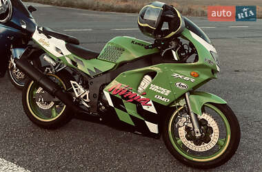 Спортбайк Kawasaki Ninja ZX-6R 1996 в Харькове