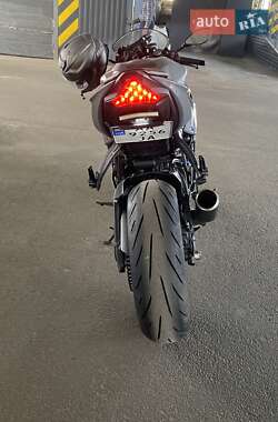 Спортбайк Kawasaki Ninja ZX-6R 2022 в 