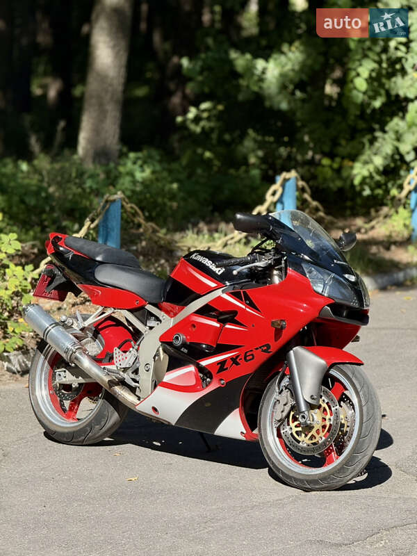 Спортбайк Kawasaki Ninja ZX-6R 2001 в Виннице