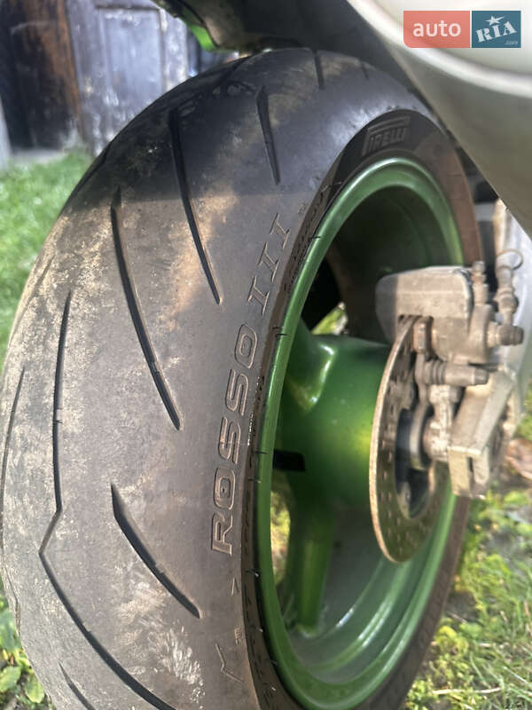 Спортбайк Kawasaki Ninja ZX-6R 2001 в Ужгороді фото 8 Спортбайк Kawasaki Ninja ZX-6R 2001 в Ужгороді