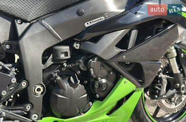 Спортбайк Kawasaki Ninja ZX-6R 2010 в 
