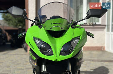 Спортбайк Kawasaki Ninja ZX-6R 2010 в 