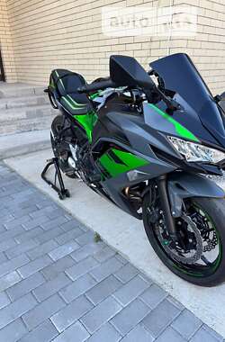 Спортбайк Kawasaki Ninja 2024 в Одессе