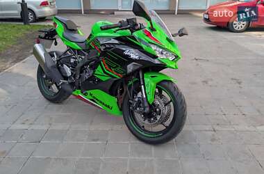 Спортбайк Kawasaki Ninja 2024 в 