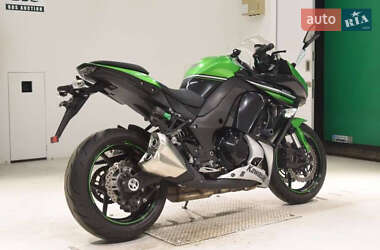 Спортбайк Kawasaki Ninja 2015 в 