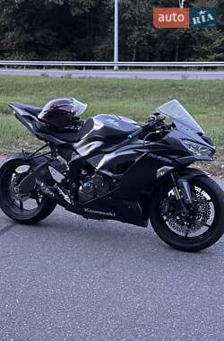 Спортбайк Kawasaki Ninja 2019 в 