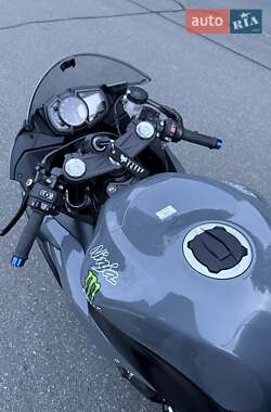 Спортбайк Kawasaki Ninja 2019 в 