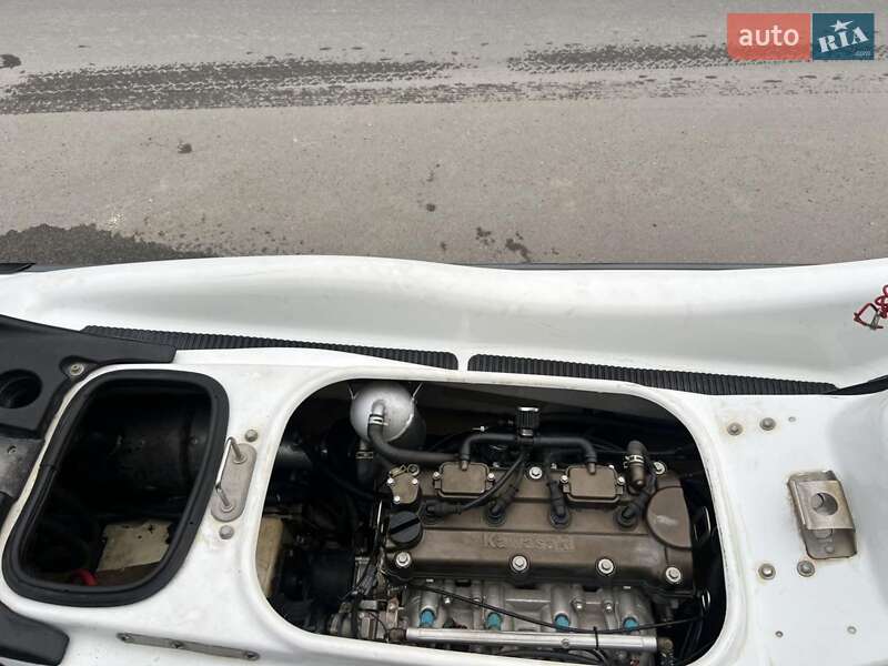 Гидроцикл туристический Kawasaki STX 2005 в Киеве фото 4 Гидроцикл туристический Kawasaki STX 2005 в Киеве