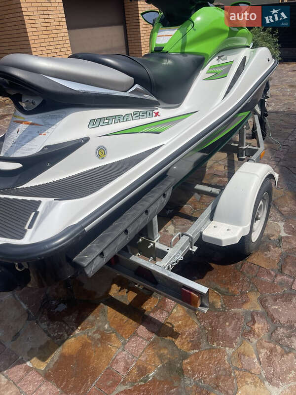 Гидроцикл спортивный Kawasaki Ultra 2008 в Киеве