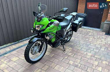 Мотоцикл Багатоцільовий (All-round) Kawasaki Versys 2017 в Вінниці
